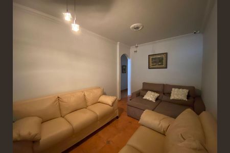Casa à venda com 198m², 3 quartos e 8 vagas