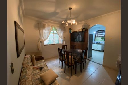 Casa à venda com 3 quartos, 198m² em Novo Progresso, Belo Horizonte