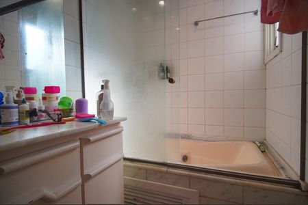 Apartamento à venda com 202m², 3 quartos e 2 vagasBanheiro da Suíte