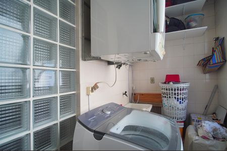 Apartamento à venda com 202m², 3 quartos e 2 vagasÁrea de Serviço