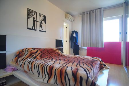 Apartamento à venda com 202m², 3 quartos e 2 vagasSuíte
