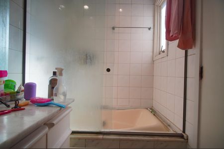 Apartamento à venda com 202m², 3 quartos e 2 vagasBanheiro da Suíte