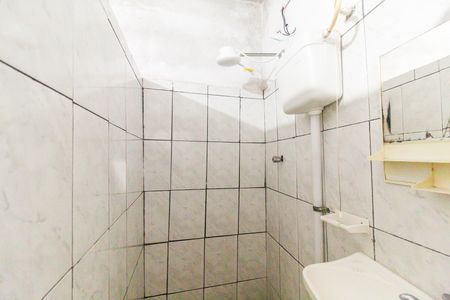 Banheiro de kitnet/studio para alugar com 1 quarto, 35m² em Jardim dos Ipes, São Paulo