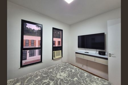 Casa de Condomínio à venda com 2 quartos, 65m² em Vargem Grande, Rio de Janeiro