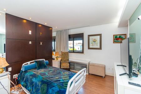 Apartamento à venda com 201m², 3 quartos e 4 vagas Apartamento à venda com 201m², 3 quartos e 4 vagasQuarto