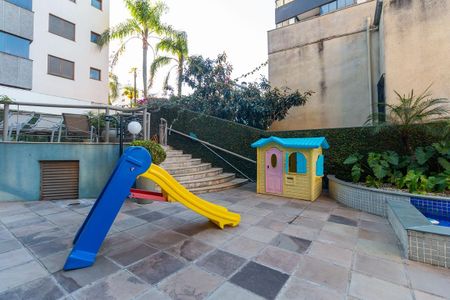 Apartamento à venda com 201m², 3 quartos e 4 vagas Apartamento à venda com 201m², 3 quartos e 4 vagasPlayground