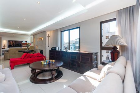 Apartamento à venda com 201m², 3 quartos e 4 vagas Apartamento à venda com 201m², 3 quartos e 4 vagasSala