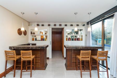 Apartamento à venda com 201m², 3 quartos e 4 vagas Apartamento à venda com 201m², 3 quartos e 4 vagasSalão de Festas