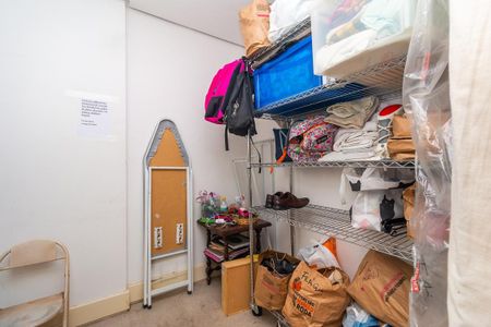 Apartamento à venda com 201m², 3 quartos e 4 vagas Apartamento à venda com 201m², 3 quartos e 4 vagasÁrea de Serviço
