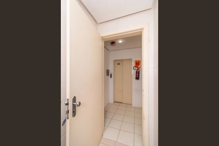 Apartamento à venda com 201m², 3 quartos e 4 vagas Apartamento à venda com 201m², 3 quartos e 4 vagasHall de Entrada