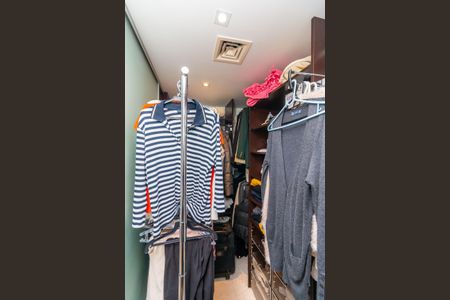 Apartamento à venda com 201m², 3 quartos e 4 vagas Apartamento à venda com 201m², 3 quartos e 4 vagasQuarto