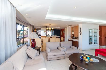 Apartamento à venda com 201m², 3 quartos e 4 vagas Apartamento à venda com 201m², 3 quartos e 4 vagasSala