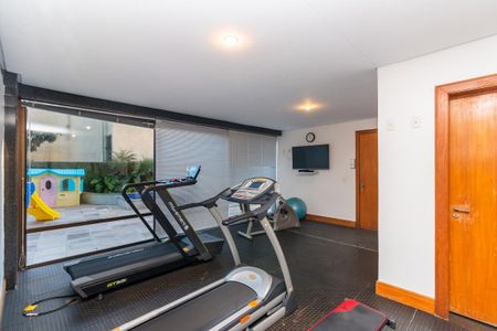 Apartamento à venda com 201m², 3 quartos e 4 vagas Apartamento à venda com 201m², 3 quartos e 4 vagasAcademia