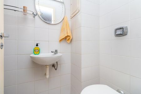 Apartamento à venda com 201m², 3 quartos e 4 vagas Apartamento à venda com 201m², 3 quartos e 4 vagasBanheiro