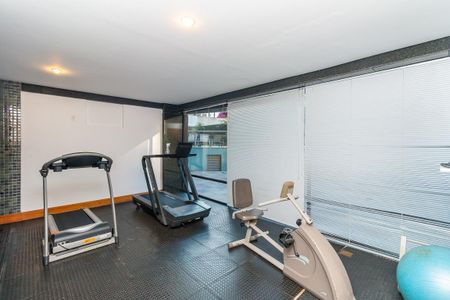 Apartamento à venda com 201m², 3 quartos e 4 vagas Apartamento à venda com 201m², 3 quartos e 4 vagasAcademia