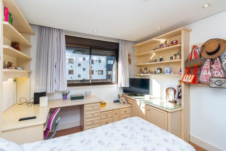 Apartamento à venda com 201m², 3 quartos e 4 vagas Apartamento à venda com 201m², 3 quartos e 4 vagasQuarto