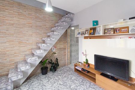 Sala de casa à venda com 2 quartos, 125m² em Jardim Roberto, Osasco
