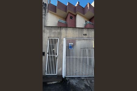 Apartamento para alugar com 155m², 3 quartos e 2 vagas Apartamento para alugar com 155m², 3 quartos e 2 vagasFachada
