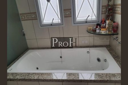 Casa à venda com 3 quartos, 360m² em Jardim Monte Libano, Santo André