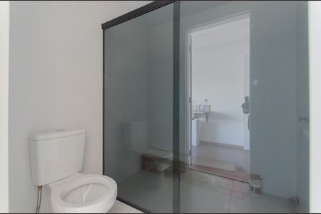 Banheiro de kitnet/studio para alugar com 1 quarto, 20m² em Alto do Ipiranga, São Paulo