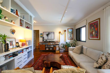 Apartamento à venda com 3 quartos, 145m² em Real Parque, São Paulo