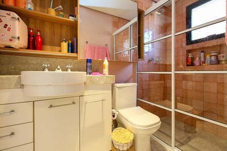 Banheiro da Suíte 2 de apartamento à venda com 3 quartos, 145m² em Real Parque, São Paulo