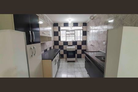 Cozinha de apartamento para alugar com 1 quarto, 44m² em Mutinga, Osasco
