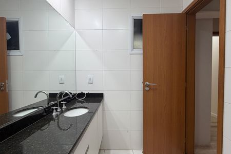 Apartamento para alugar com 82m², 2 quartos e 2 vagasBanheiro da Suíte