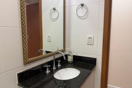 Apartamento para alugar com 82m², 2 quartos e 2 vagasBanheiro Social
