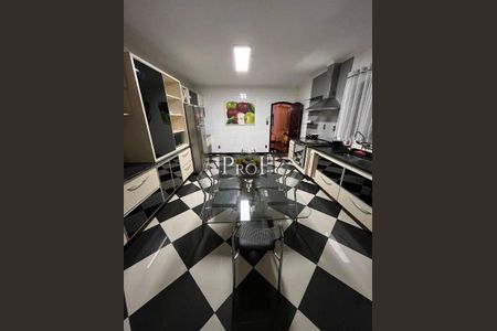 Casa à venda com 3 quartos, 243m² em Nova Gerti, São Caetano do Sul