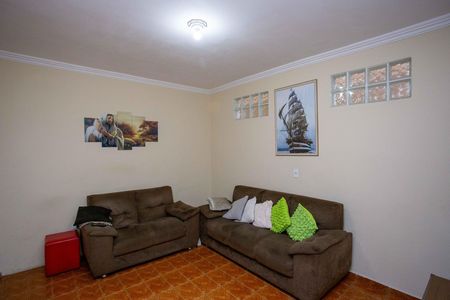 Casa à venda com 300m², 6 quartos e 2 vagasSala de TV