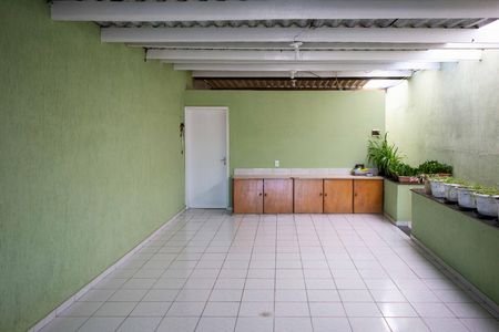 Casa à venda com 300m², 6 quartos e 2 vagasSalão 