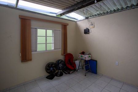 Casa à venda com 300m², 6 quartos e 2 vagasQuarto 4