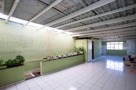 Casa à venda com 300m², 6 quartos e 2 vagasSalão 