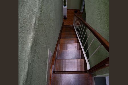 Escada de casa à venda com 6 quartos, 300m² em Taboão, Diadema