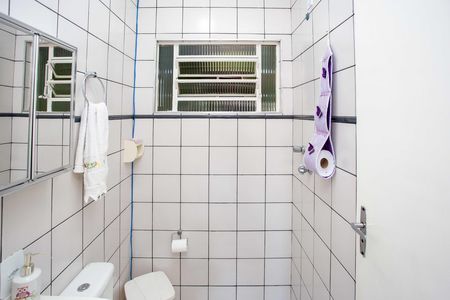 Casa à venda com 300m², 6 quartos e 2 vagasBanheiro Social