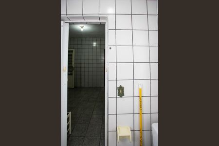Banheiro Casa 3 de casa à venda com 6 quartos, 300m² em Taboão, Diadema