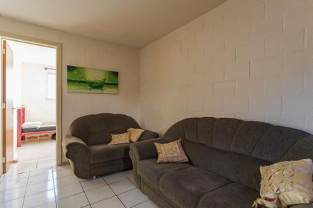 Apartamento à venda com 2 quartos, 37m² em Rubem Berta, Porto Alegre