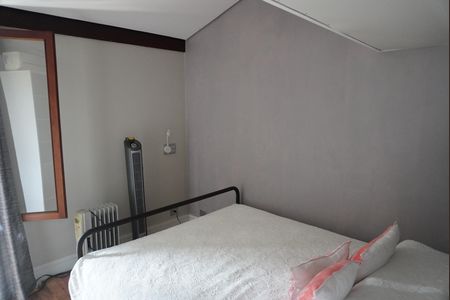 Casa de condomínio à venda com 180m², 3 quartos e 2 vagasSuite 2