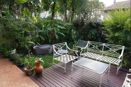 Casa de condomínio à venda com 180m², 3 quartos e 2 vagasÁrea Externa