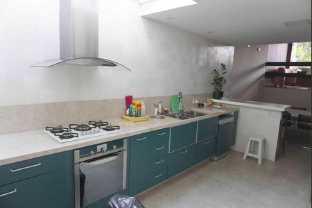 Cozinha de casa de condomínio à venda com 3 quartos, 180m² em Centro de Apoio I (alphaville), Santana de Parnaíba