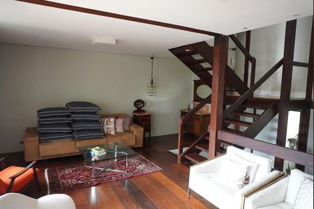 Casa de condomínio à venda com 180m², 3 quartos e 2 vagasSala de Estar