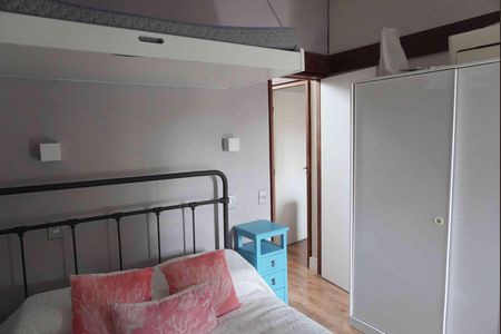 Casa de condomínio à venda com 180m², 3 quartos e 2 vagasSuite 2