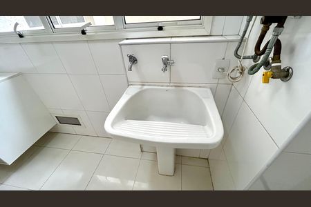 Área de Serviço de apartamento para alugar com 3 quartos, 137m² em Vila Rosalia, Guarulhos