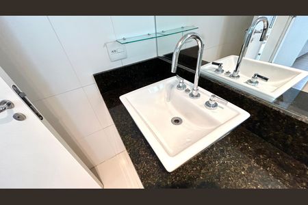 Apartamento para alugar com 137m², 3 quartos e 2 vagas Apartamento para alugar com 137m², 3 quartos e 2 vagasBanheiro da Suíte