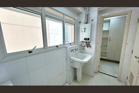 Apartamento para alugar com 137m², 3 quartos e 2 vagas Apartamento para alugar com 137m², 3 quartos e 2 vagasÁrea de Serviço