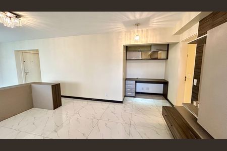 Sala de apartamento para alugar com 3 quartos, 137m² em Vila Rosalia, Guarulhos