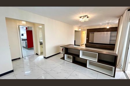 Sala de apartamento para alugar com 3 quartos, 137m² em Vila Rosalia, Guarulhos