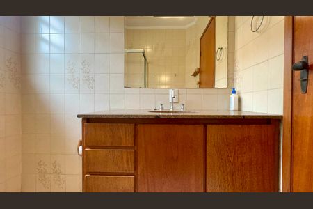Casa à venda com 135m², 3 quartos e 2 vagas Casa à venda com 135m², 3 quartos e 2 vagasBanheiro da Suíte