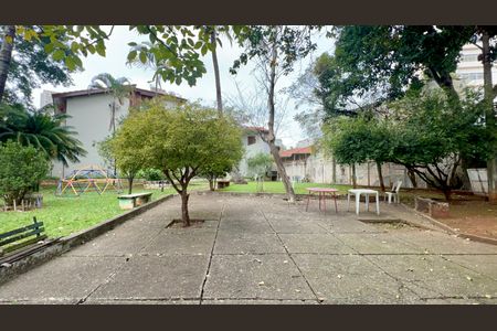 Casa à venda com 135m², 3 quartos e 2 vagas Casa à venda com 135m², 3 quartos e 2 vagasPraça